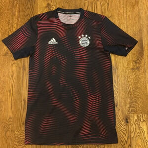 Men’s Bayern München 18-19 Pre Match Kit